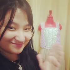 Lili Young (liliyoungcreates)