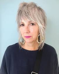 For you a woman over 50 with wavy hair, you can be so cute with decent hairstyle. 15 Modern Shaggy Hairstyles For Women Over 50 With Fine Hair