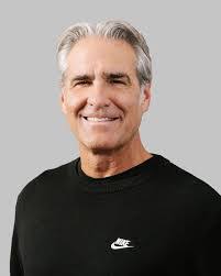 Lindsey Cabral's Instagram, Twitter & Facebook