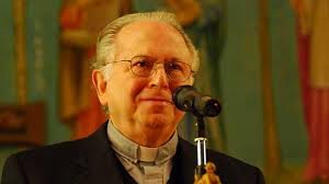 El sacerdote chileno fernando karadima rodeado por los medios mientras abandona el edificio de años después, en 2011, karadima fue suspendido por el vaticano, que también le ordenó llevar una. Ezzati En La Recta Final Los Secretos De Su Expediente Que Hoy Tiene En Sus Manos El Papa Ciper Chile