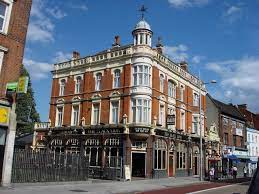 Hos oss finner du ett brett utbud av öl, whisky noggrant utvalda viner samt andra destillat. Black Lion Kilburn Wikipedia