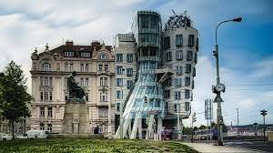 See this tour and others like it, or plan your own with komoot! Radio Prag Architektur Mit Schwung Tanzendes Haus Facebook