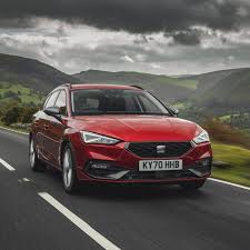 The seat leon estate is based on the same mqb platform as before but it's now stretched so there's almost 10cm more bodywork between the front and rear wheels. 2020 Seat Leon Estate Review