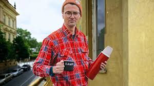 Tomáš třeštík (* 5.3.1978 praha) je český fotograf a kameraman, syn heleny a michaela třeštíkových. Citybee Online Camping S Ondrejem Cihlarem Hanka Trestikova A Tomas Trestik