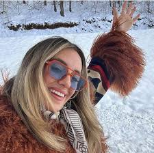 How do i look today🥰🙄🤔