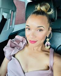 My gorgeous wife Tracey Vann Hawkinsis celebrating her birthday today!  Please join me in wishing her an incredible day! @thrivingmomjourney