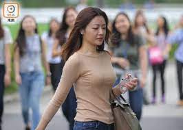 2004年起，全智賢長期擔任韓國化妝品集團 愛茉莉太平洋集團 旗下品牌 蘭芝 的專屬模特兒。 全智賢誕下第二胎後，就沈寂了一段時間，未有公開露面。 直至2018年2月，有韓國品牌釋出她產後一個月才拍攝的多張宣傳照，身材完全沒有走樣，有報導指出. å¤šåœ– å…¥å ´ç‡é¦¬æ¨‚è¶£å¤šç²¾é¸ é¦¬å ´æˆ'è‡³éš ç³»åˆ— 30p Jdailyhk