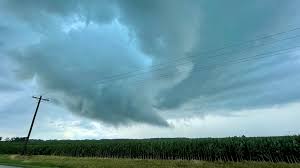 A line of severe thunderstorms prompted the national weather service office in chicago to issue several tornado warnings. Central Illinois Faces Friday Afternoon Storms Tornadoes And Floods Illinois Newsroom