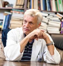Profesor vladimír beneš je český neurochirurg, přednosta neurochirurgické a neuroonkologické kliniky 1. Vladimir Benes Diky Elektrodam V Mozku Budeme Chytri A Hubeni Modni Trendy Pro Zeny Vlasta Cz