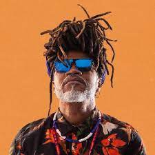 Explore tweets of carlinhos brown @carlinhosbrown on twitter. Carlinhos Brown Statistics On Twitter Followers Socialbakers