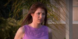 Ellie's character erin joined the office in 2009 for season five. Why The Office S Ellie Kemper Wasn T Exactly A Fan Of Erin And Andy S Relationship Cinemablend