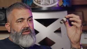 HOW TO CHOOSE A CIGAR WITH WILLY HERRERA