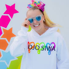 Jojo siwa is off the market! Jojo Siwa Talks Decision To Come Out With The Help Of Her Girlfriend Announces Nickelodeon Musical Of Her Life 9celebrity