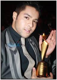 GMA talents Rhian Ramos and Victor Aliwalas receive Model Star Award  citations in Korea : 네이버 블로그