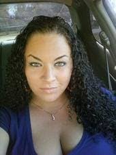 Lauren Lichon's Instagram, Twitter & Facebook