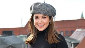 Doch wer ist ihr neuer freund eigentlich? Schon Eine Weile Mandy Capristo Bestatigt Neue Liebe Promiflash De