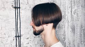 A popular caucasian men's haircut in the early 90's that got its name from the overall shape of the doo. Mushroom Haircut Bowl Cut Tutorial Nikitochkin Youtube
