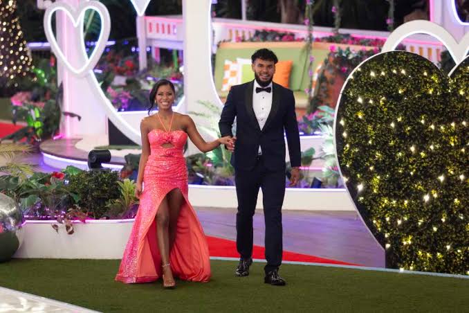 Why is everyone so obsessed with 'Love Island USA' right now? : NPR