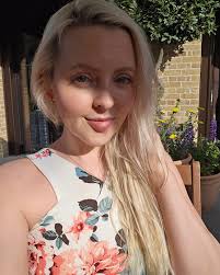 As soon as I got to my hotel in London I rushed and got ready and got out  there, checked out the Chelsea Garden Show (what a wildly special discovery  i learned