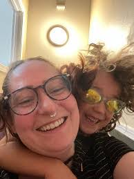 Erasmo Flores's Instagram, Twitter & Facebook