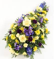 Your local flower shop from quality floral arrangements to beautiful trinkets and gifts, elizabeth the florist and flower corner have something to suit your every need. Teardrop Funeral Spray Buy Online Or Call 0121 616 6182