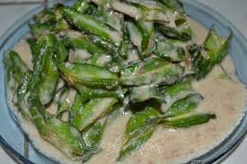 Remove stems from the green chilies and cut lengthwise to remove seeds. Ginataang Sigarilyas Pinoy Food Veggies Food