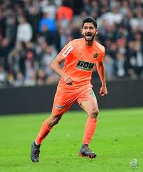 Futbolcu, emre akbaba 4 ekim 1992 yılında doğmuştur. Galatasaray Dan Emre Akbaba Icin Yeni Teklif Sayfa 1 Galatasaray 21 Ocak 2021 Persembe