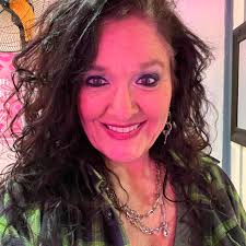 GIVEAWAY‼️ ✨Basket includes grande lash growth serum, grande brow growth  serum, perfect glow self tanner, exfoliating mitt, tan applicators,  headbands, a 30oz Stanley cup, & a $50 gift certificate for my lash