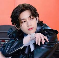 Entdecken sie the portrait von kim taehyung bei amazon music. Bts S V Remains The Most Popular Foreign Celebrity Soloist In Japan Allkpop