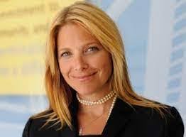 Deanna Grossman's Instagram, Twitter & Facebook