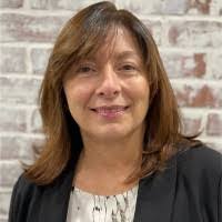 Vicki Hyde's Instagram, Twitter & Facebook