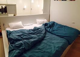 Ein Traum In Weiss Familienbett Aus Ikea Malm Bettgestell Zusammengebaut Luckenloser Matratzenubergang Hier Findet Ih Familienbett Familien Bett Bettgestell