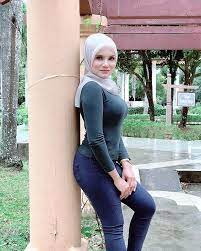 Pin By James Patrick On Jj Muslim Women Hijab Muslim Women Fashion Arab Girls Hijab