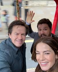 A Sunday well spent ♥️ #familyplan2 🎬 markwahlberg #kitharrington