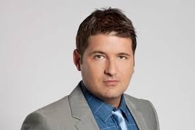 Hajdú Péter nem tervezi a jövőt fiatal barátnőjével