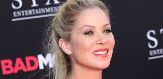 Megváltozott: Így néz ki most az Egy rém rendes család Kellyje