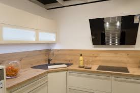 Gerade die wandfarben der küche ist nicht immer einfach ausgewählt. Hacker Classic