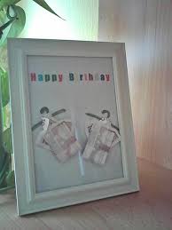 Geburtstag auch mit persönlicher gravur versand in 24h jetzt geburtstagsgeschenke zum.geburtstag sind nicht immer leicht zu finden. Geldgeschenk Im Bilderrahmen Frag Mutti