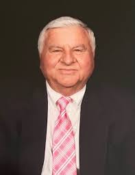 Larry Cade's Instagram, Twitter & Facebook