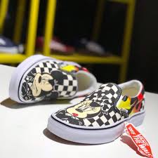 Vans and disney teamed up to celebrate the beloved, mickey mouse's 90th anniversary with a super cute collection for the whole family! Kasut Vans Mickey Mouse Off 78 Emirsultanyurdu Com