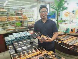 Berkat rasulullah,berkat datu kalampayan,berkat guru bangil,dan berkat alhm.guru disekumpul,,mudah2an segala dosa dan kesalahan dzohir bathin seumur hidup diampuni allah. Penaberkala Kurma Sedap Dan Segar Di Berkat Madinah Kajang