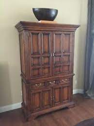 Lexington furniture offers a wide array of upscale home furnishings and furniture from lexington, tommy bahama home, tommy bahama outdoor living, artistica home, barclay butera, and sligh. Lexington Armoire Arnold Palmer Collection Entertainment Center Storage Ebay