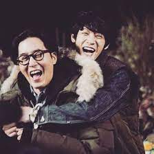 2 days 1 night members at kim joo hyuk mortuary while jung joon young still unaware of this newssource: Jung Joon Young Sends Message To Late Actor Kim Joo Hyuk