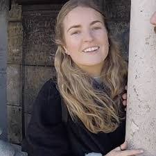 Sarah Hearn's Instagram, Twitter & Facebook