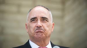 'I'm in uniform but I'm also a dad': Response to Saugus High shooting  speaks to Santa Clarita's 'cop town' identity