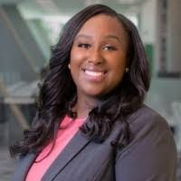 Sara Salley's Instagram, Twitter & Facebook