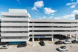 Paul international airport (terminal 1), hubert humphrey terminal (terminal 2), and the mall of america. Holiday Inn City Nord Underground Parking With Shuttle