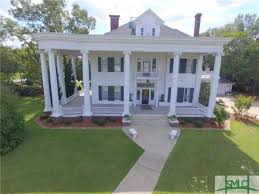 3 bed, 2,5 bath duplex with a study in plantations estate. Pin On Old Houses