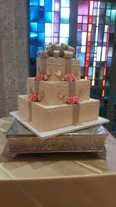 Creme De La Creme Cake Company Bell Tower Fort Worth White Square Present Wedding Cake Blush And Champange Square Wedding Cakes Cake Wedding Cakes