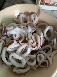 Kalau sambal sotong, untuk elak sotong berair dan mencemar sambal, selepas basuh sotong sambal tumis akan kelihatan gelap dan cantik dan rasanya sedap! Tip Masak Sambal Sotong Yang Sedap Sotong Tak Kecut Sambal Pun Pekat Tak Berair Vanilla Kismis